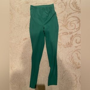 Lulu green ribbed leggings